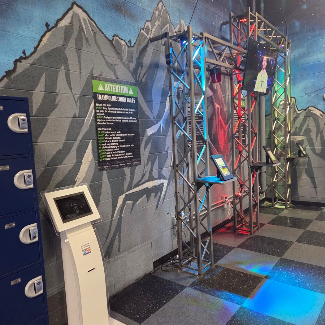 Elevate Trampoline Park 4